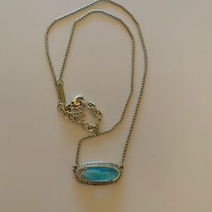 Kendra Scott pendant necklace (gold)